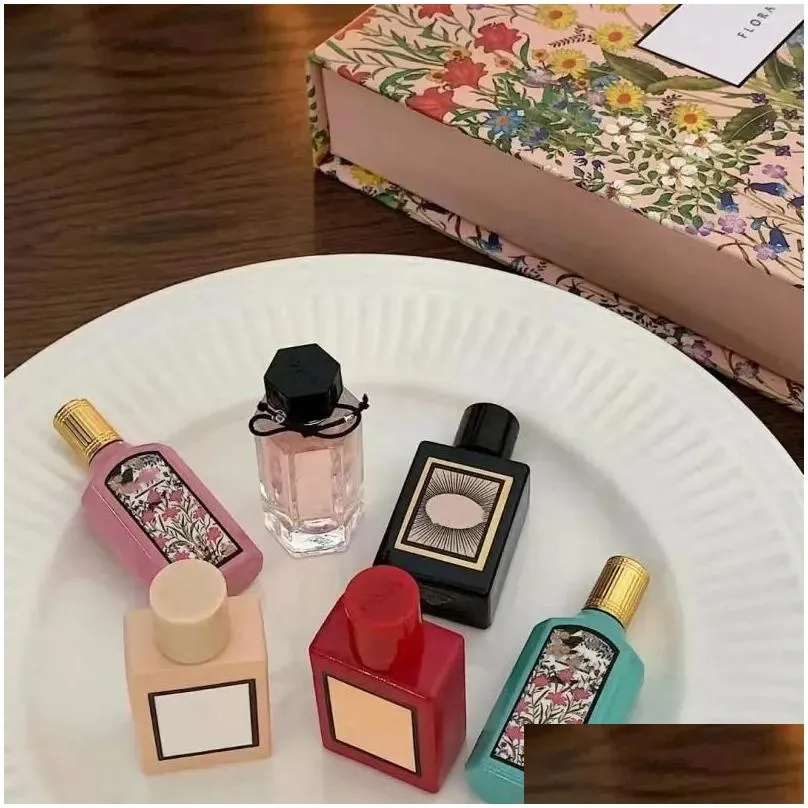 Solides Parfüm Designer pro Set für Frauen Bloom Flora Sparay 5mlxAnzug 6 in 1 mit Box Original Semll Hohe Qualität Schnelles Schiff Drop D Dhbjl