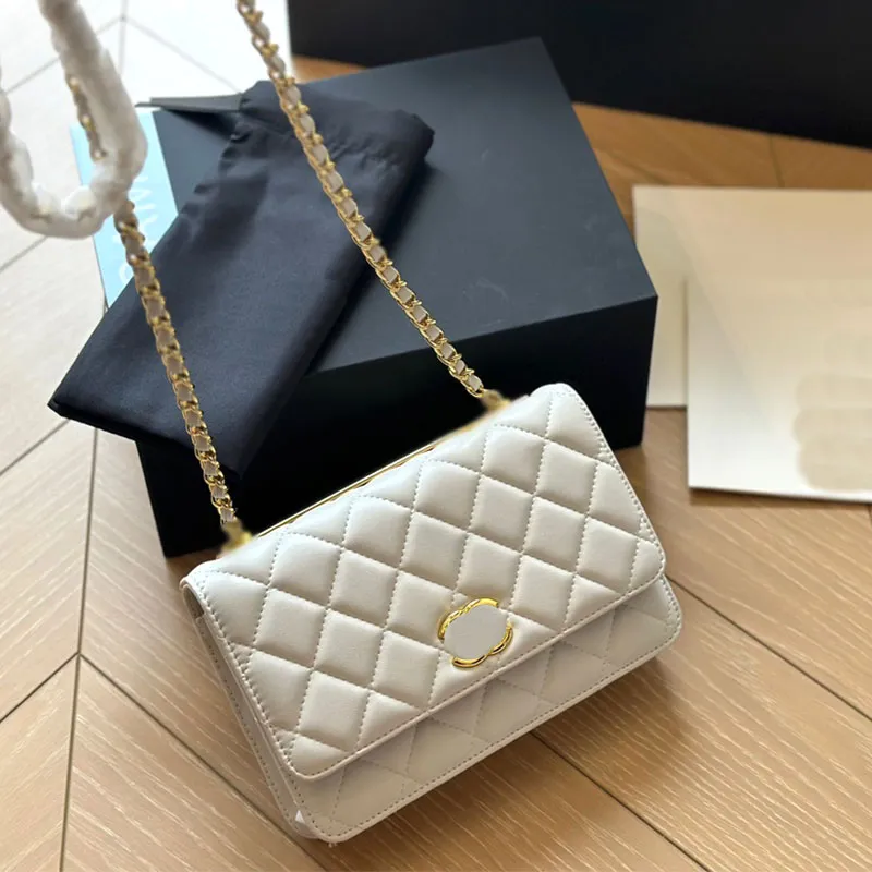 Torba projektantka mody Cowhide Gold Bluckle Classic Ponoblejne pełne opakowanie ręczne torba crossbody