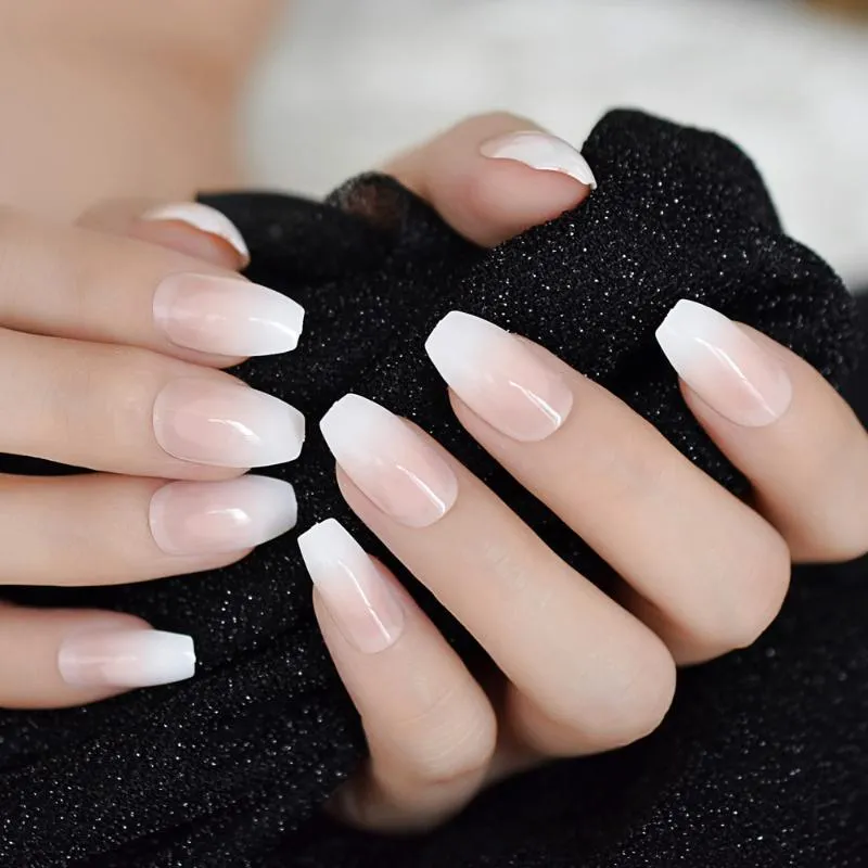 Yanlış Tırnaklar Ombre Fransız Balerin Tabut Kısa tırnaklar Glaint Natural Art Manicure Salon Evde Günlük Giyim Sahte Sahte Onglesfalsefalse