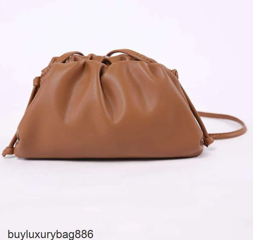 Authentic Totes Mini Designer Bags Single Pouch Cloud BottegeaVeneta Bag Fold Korean Tote Clip Small Female Shoulder Cros Shoulder Outlet HBOX