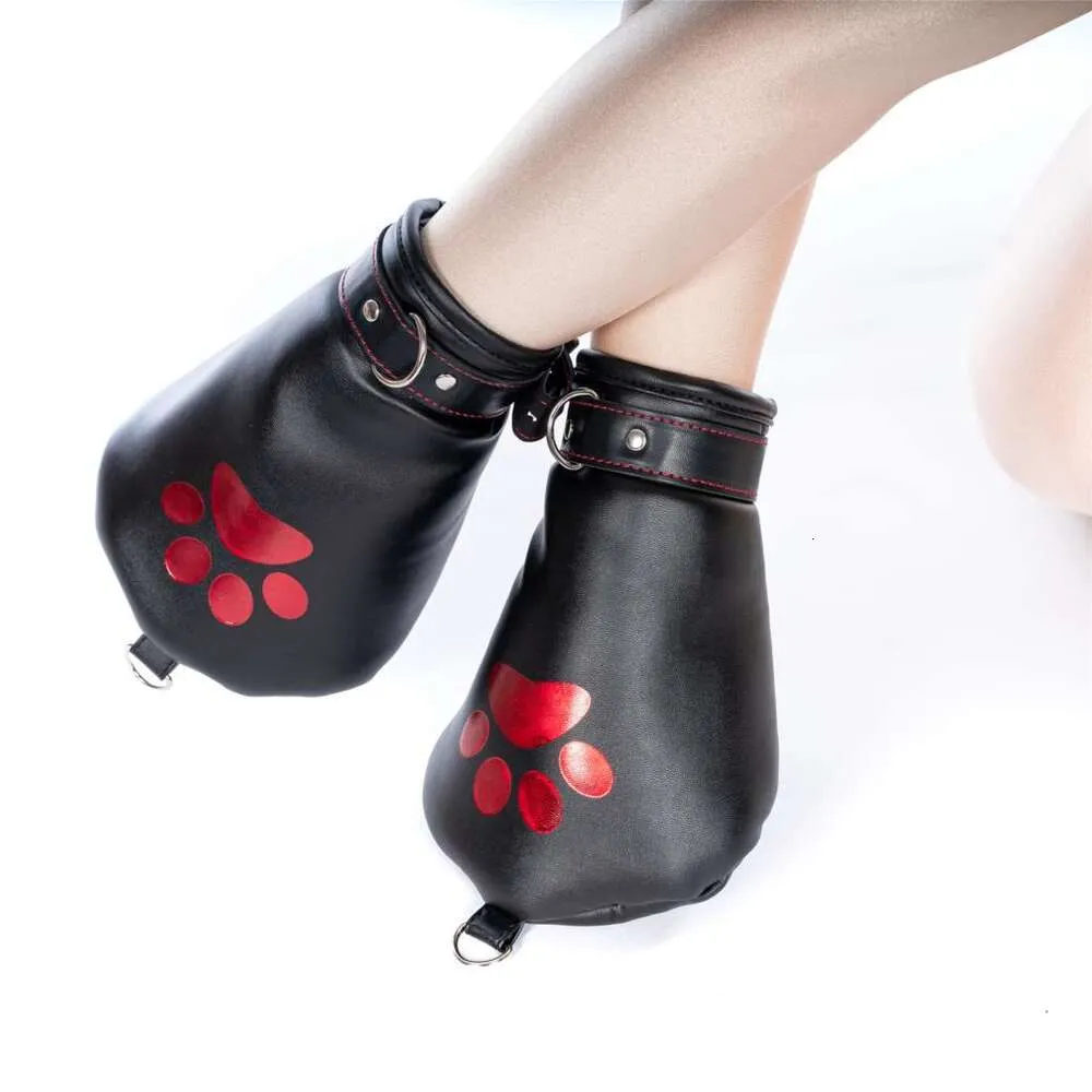 Massage products Exotic Accessories of Leather Paw Padded Fist Mitts for Men Women Couples Slave Game Dog Crawl Flirting Erotic Products