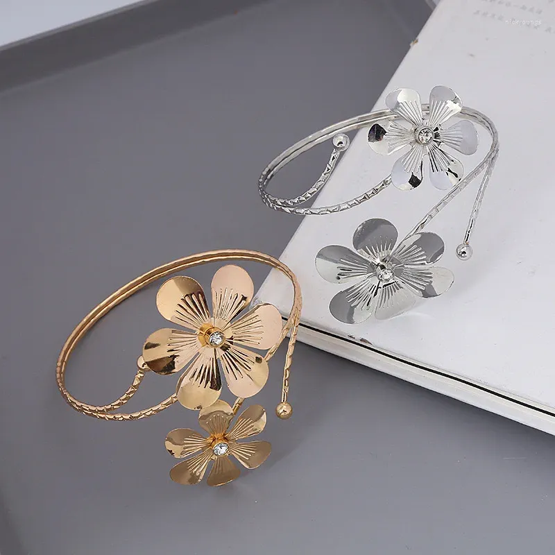 Bangle Open Bracelet Flower Butterfly Women Girls Product Gold Silver Plating Fashion Jewelry Party Gift 2024 Style CB416