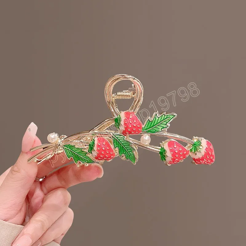 Pinza de pelo de fresa grande a la moda para mujeres y niñas, pinzas para el pelo de cangrejo, pinza para el pelo de cola de caballo de Metal, accesorios para la cabeza