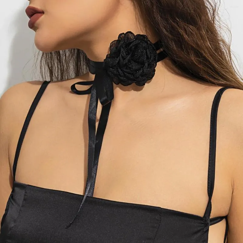 Collier ras du cou élégant grand tissu moelleux fleur collier pour femmes à la mode Romance française longue corde chaîne collier sur la décoration du cou