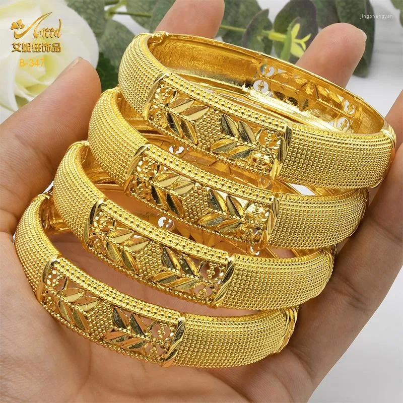 Dubai luxury gold plated Women's bracelets bangles wholesale