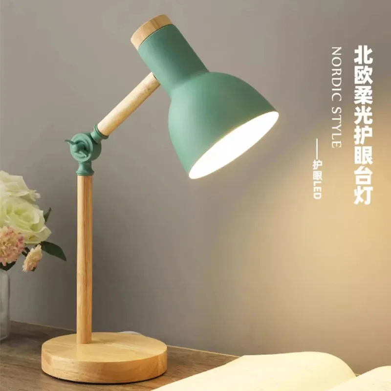 Dekorativa föremål Figurer Creative Nordic Table Lamp träkonst LED Turn Huvud Enkel sängbord Lighteye Protection Reading Bedroom Study 231129