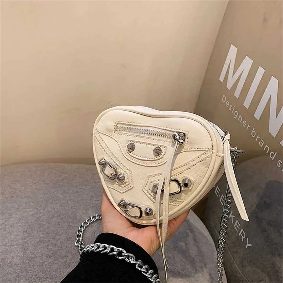 Purses Unique niche design dark rivet love motorcycle bag Versatile chain single shoulder messenger Female mini clearance sale