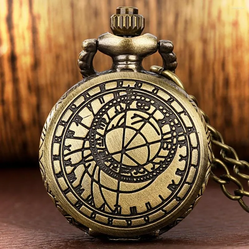 Pocket Watches Vintage Zodiac Compass Pattern Design Bronze Quartz Necklace Watch Small Size Pendant Antique Stylish Timepiece Men Women