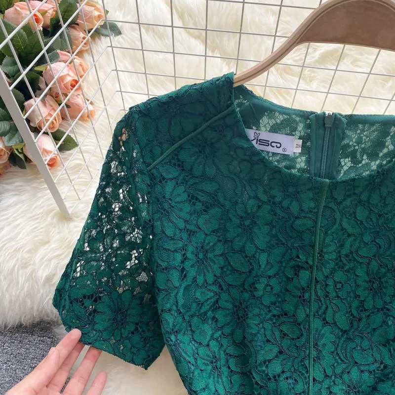 Dark Green Lace Dress with Round Neck Slim Fit Mid-Length Vintage Style  from Dhgate Basic & Casual Dresses - price 49.94
