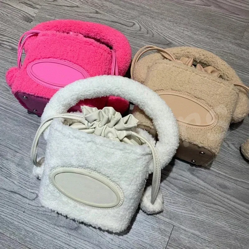 Bag designer fluffig stor tote lyx mjuk plysch totes kvinnors väskor fluffy shopping axel messenger vinter varm plånbok handväska string stängning h51u#