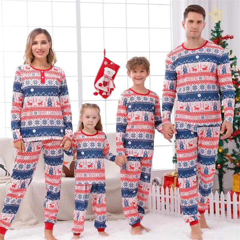 Familie Passende Outfits Weihnachten Vater Mutter Kinder Baby Nachtwäsche 2024 Pyjamas Set Weihnachten Mama und Ich Kleidung 231129