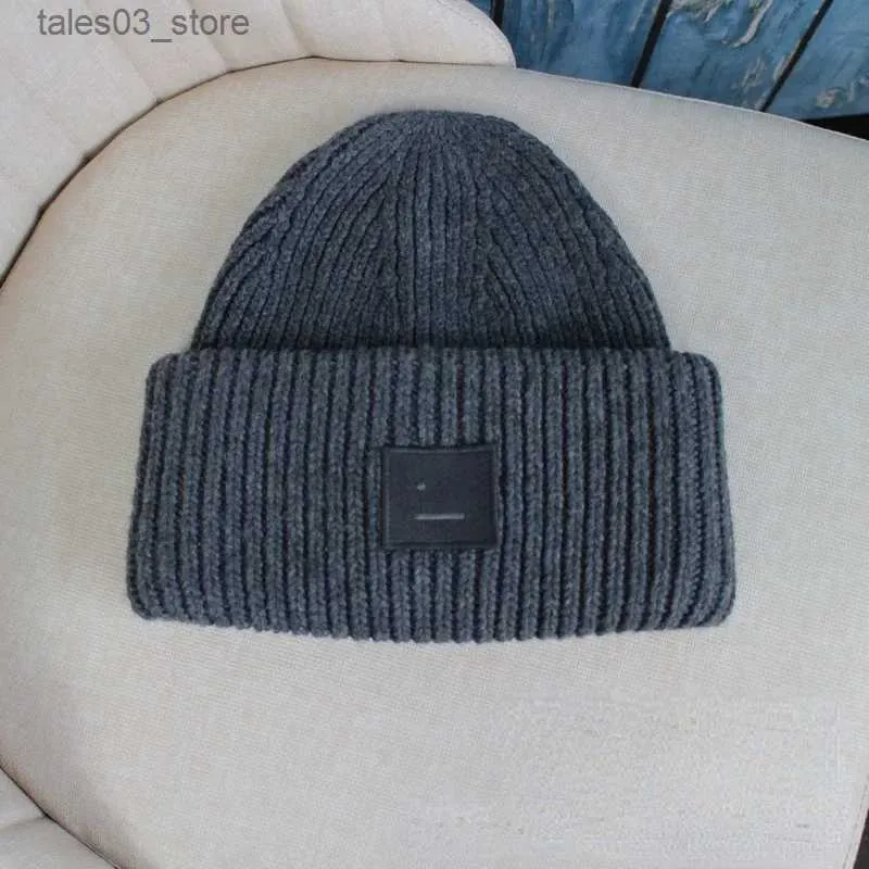 Berretti con teschio / teschio Berretti di lana Lavorazione a maglia mista Volto sorridente Cappelli invernali caldi per le donne Modelli di coppia Cappello con cuffia lavorato a maglia con filo da donna Chapeau Q231130