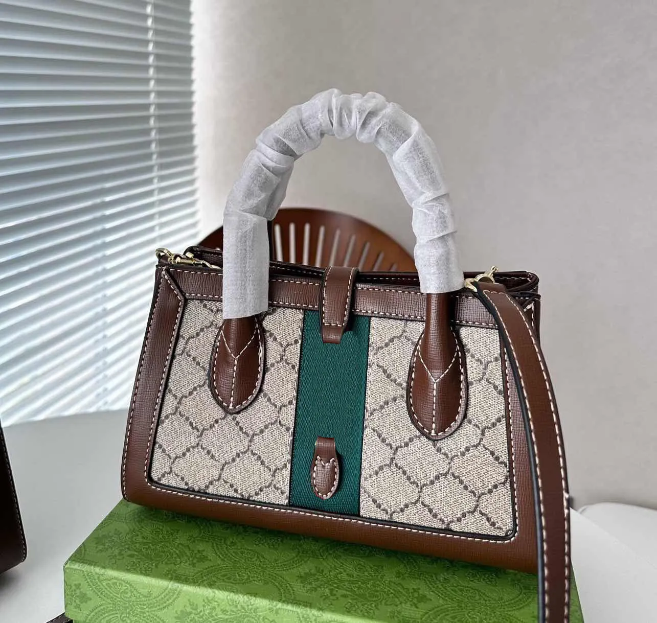 Dameshandtas Designer Enkele schoudertas Dubbele letter Vintage bakken Handtas van topkwaliteit Grote capaciteit Crossbodytassen in twee maten