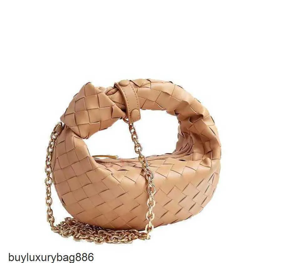 Authentiska totes Autumn Bags Chain Jodie Winter Bottegeaveneta Tote Designer Bag Pleated Dumpling Leather Underarm Woven Crossbody Mini Chai Shoulder Outlet Hbyn