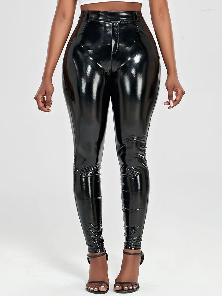 What To Wear With Black Shiny Leggings