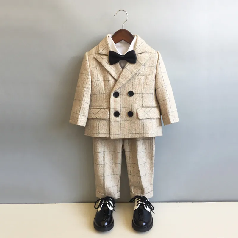 Dräkter barn formella brittiska rutiga klänningsdräkter Set Spring and Autumn Boys Birthday Party Wedding Piano Show Costume Kids Blazer Pants 230131