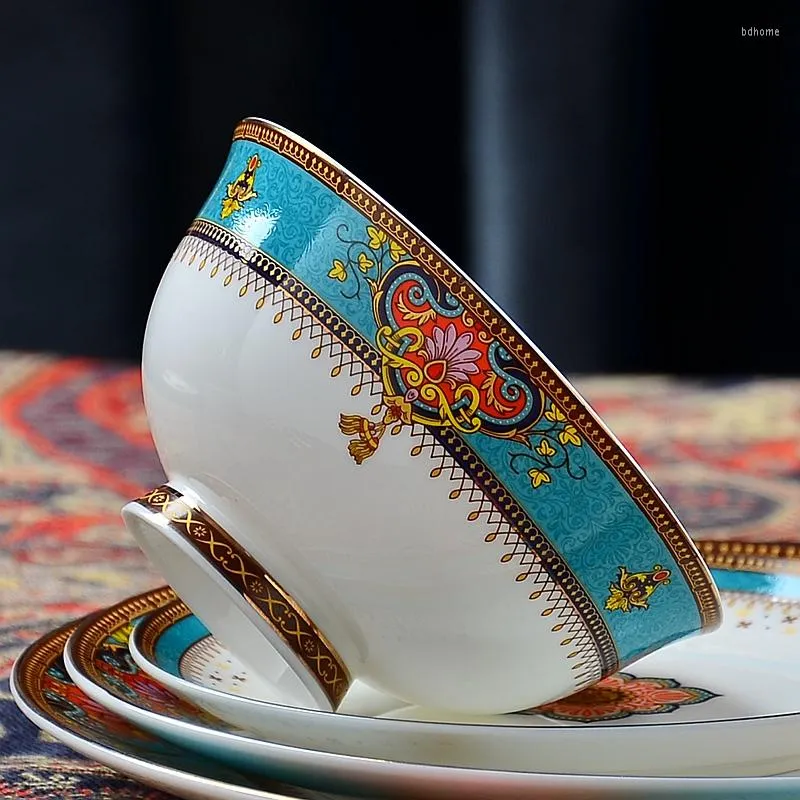 Kommen 4-delige set 4,5 inch Bone China Mini Bowl Keramische keuken Thailand Design Chinees ontbijt Decoratief