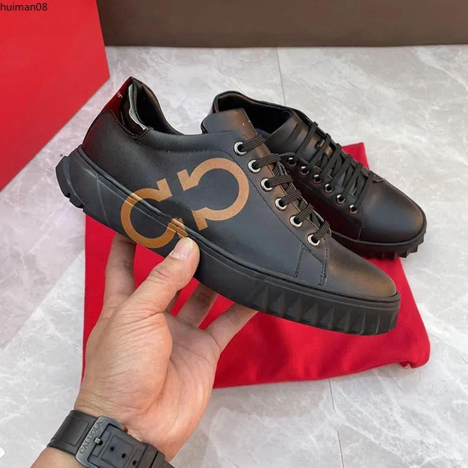 أحذية Desugner Men Shoes Shight Brand Sneaker Low Help Goes Out Out Color Leisure Shoe Style Up Class هي 38-45 HM8KKL00001