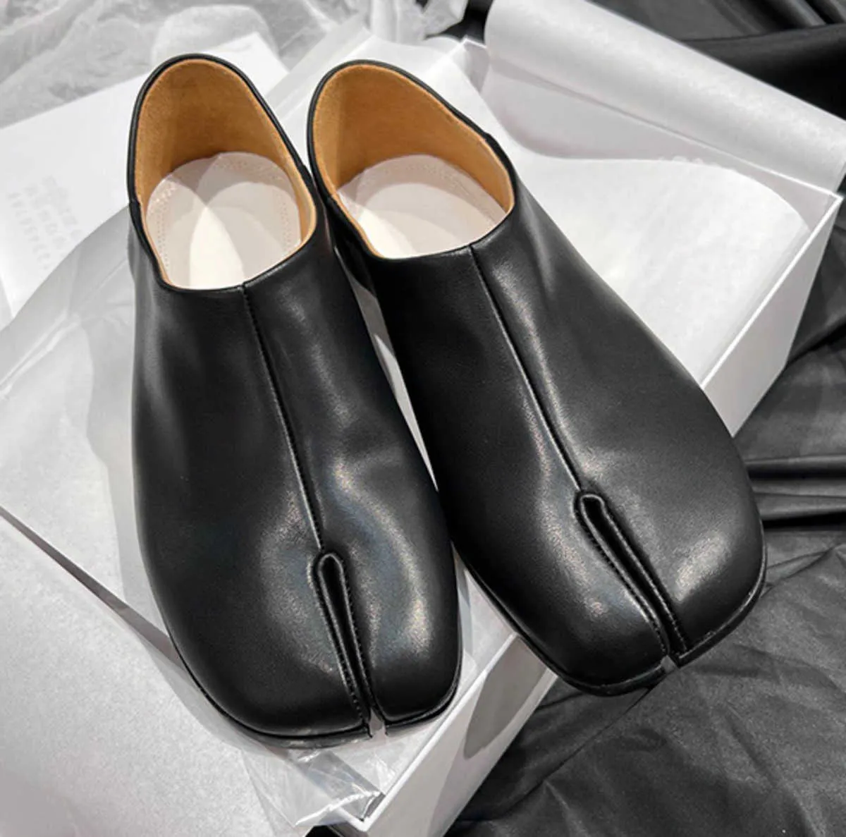 Dress Shoes 2023 split toe shoes flat casual shoes