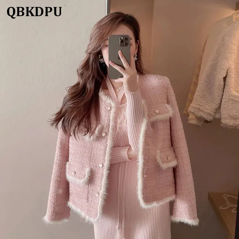 Kvinnor jackor koreansk rosa skarvad päls rutan tweed jacka kvinnor elegant lyx deisgn rund hals kort kappa vintage långärmad chaqueta mujer 230131