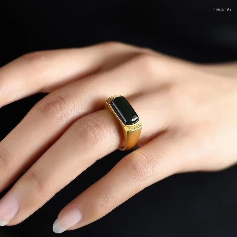 Anillo de oro para hombre con piedra negra new arrivals
