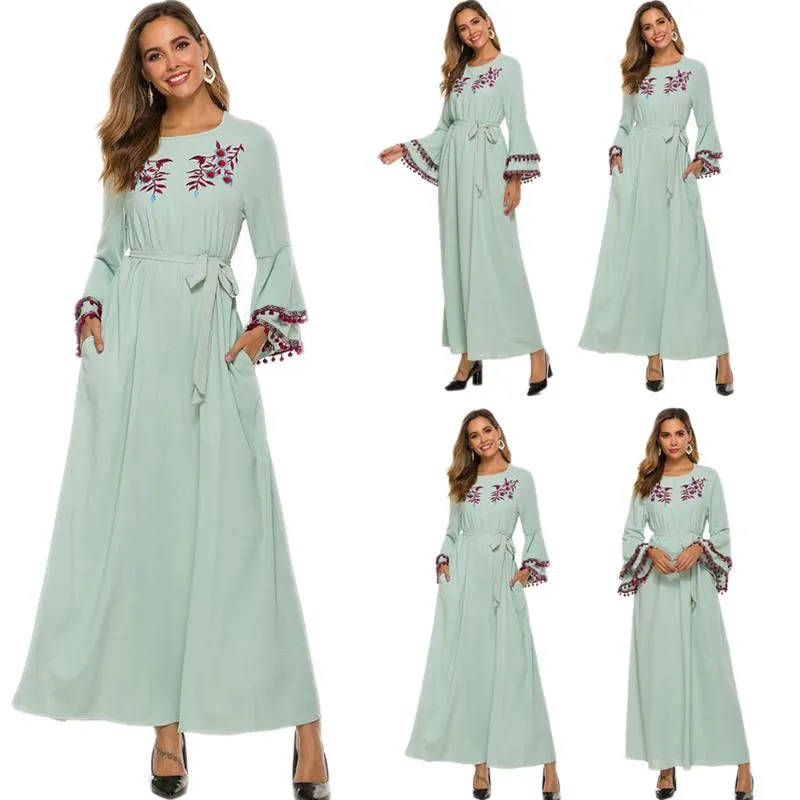 Ethnic Clothing Dubai Muslim Women Long Dress Embroidery Maxi Robe Kaftan Arabic Abaya Islamic Ramadan Flare Sleeve Vestido Middle East Fash