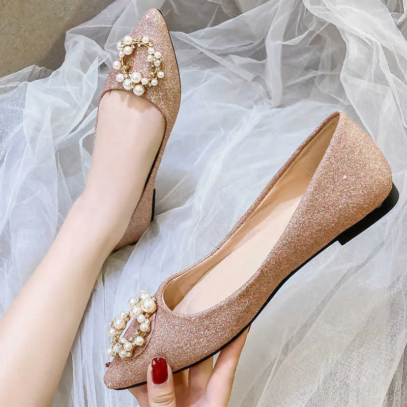 Scarpe eleganti Scarpe da sposa donna 2022 nuove donne in gravidanza scarpe piatte a punta di perle damigella d'onore tacco basso bocca poco profonda paillettes di cristallo scarpe singole donna 230201