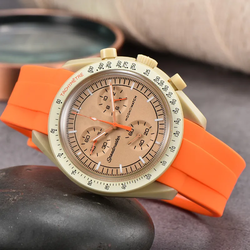 Plastmånen Mens tittar på Full Function Quarz Chronograph Watch Mission till Mercury 42mm Luxury Watch Limited Edition Master Wristwatches Rubber Rems OMO01