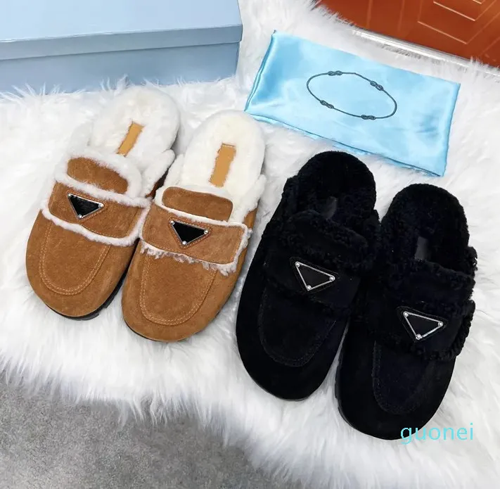 Designer Woman Slippers Fashion Luxury Warm Memory Foam Suede Plush Shearling Lined Slip on Indoor Outdoor Clog House Women Sandals High quality shoes GBHU