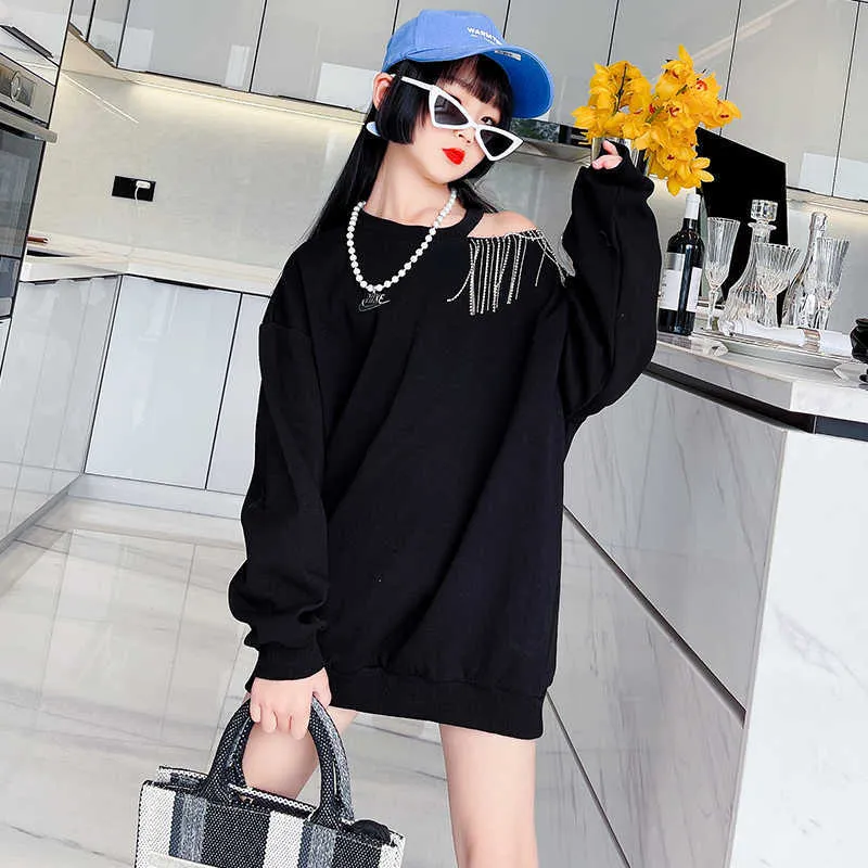 Girl's Cute Clothes Girls Dresses Sleeve Fashion Tassel Off Shoulder Dress Casual Cotton One-Piece Loose Sweatshirt Long Kids Wear 0131