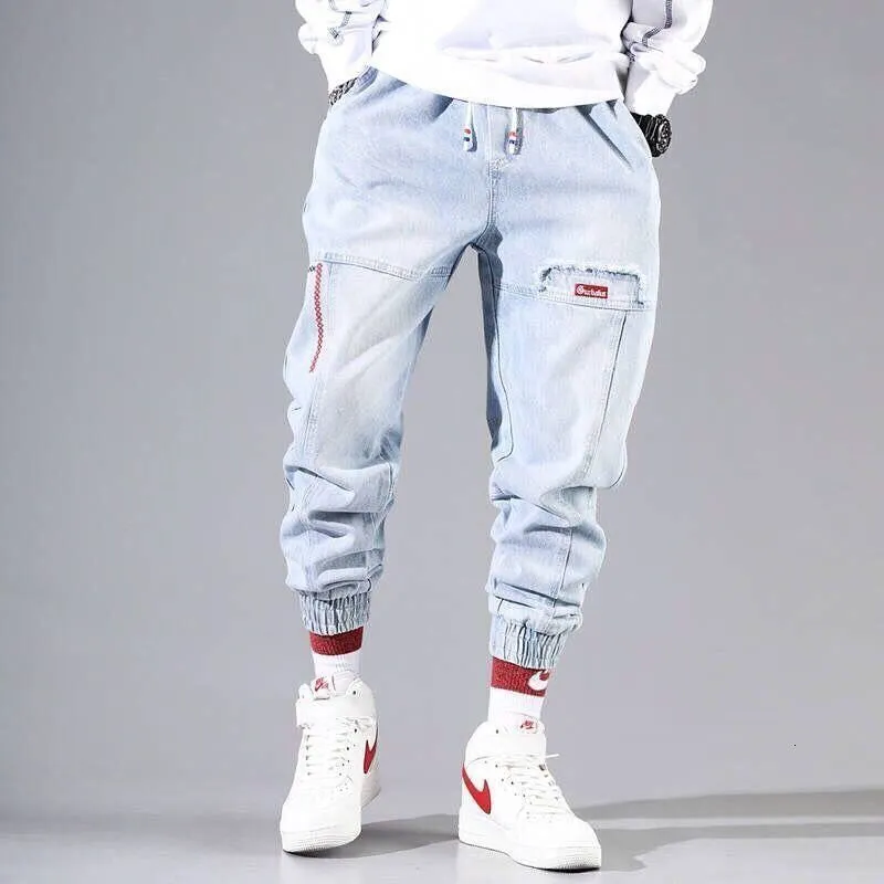 Мужские брюки мода хип -хоп уличная одежда мужская грузовые джинсы эластичная талия мужской харгер бегут небо голубой черный 230202