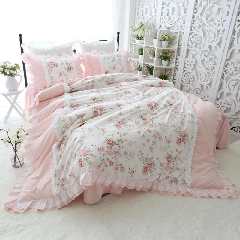 Ensembles de literie Famifun Sweet Princess Set Heavy Rides à la main Volants Dentelle Splice Housse de couette Rose Pastorale King Size Couvre-lit