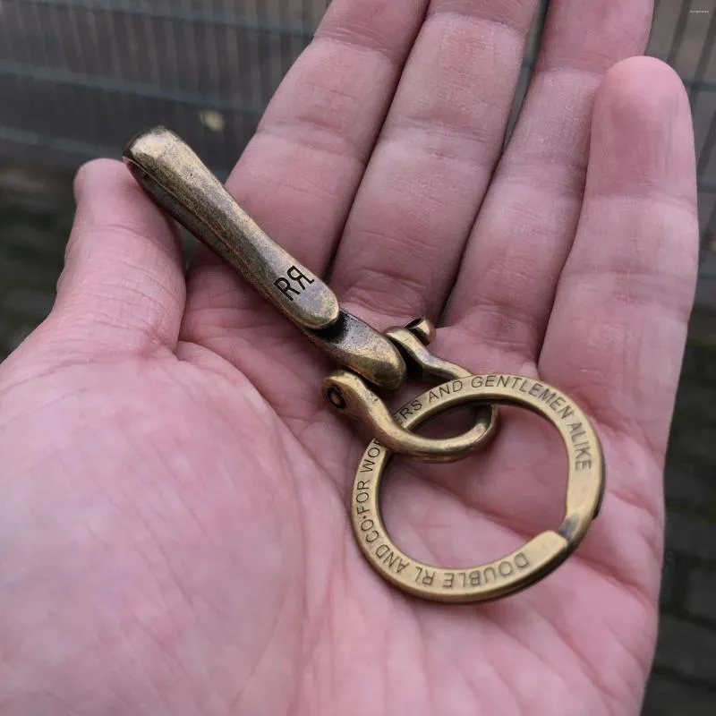 Retro Fish Hook Brass Keychain With Shackle Design And Brass