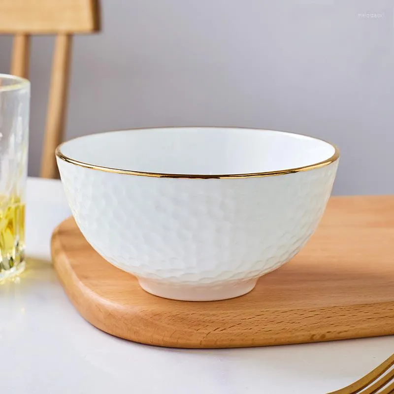 Miski Chińskie ceramiczne zastawa stołowa ręcznie robione złocone kreatywne miski zupa luksusowa kości w Chinach wytłaczany mały makaron ryżowy ze złotym obręczem