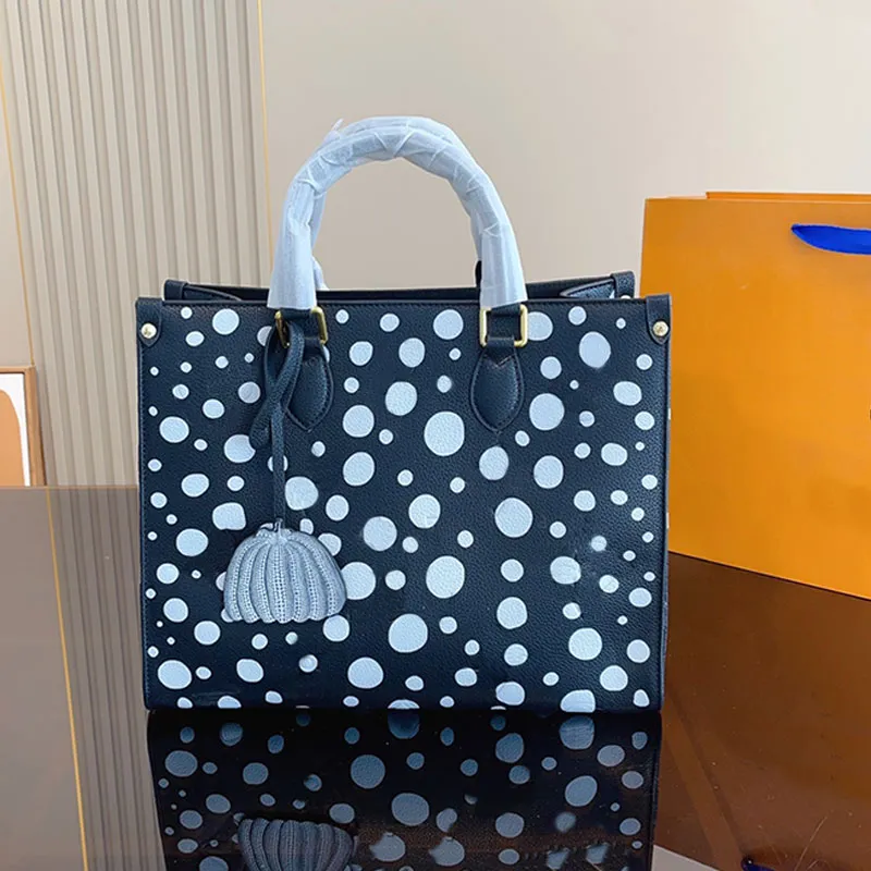 Polka dot beach bag sale