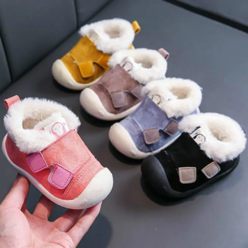 Pierwsze spacerowicze zimowe buty dla niemowląt Pierwsze spacerowiczowie chłopiec bez poślizgu buty dla dzieci buty Born dziewczyna ciepłe pluszowe niemowlęta miękkie sole trampki 230202
