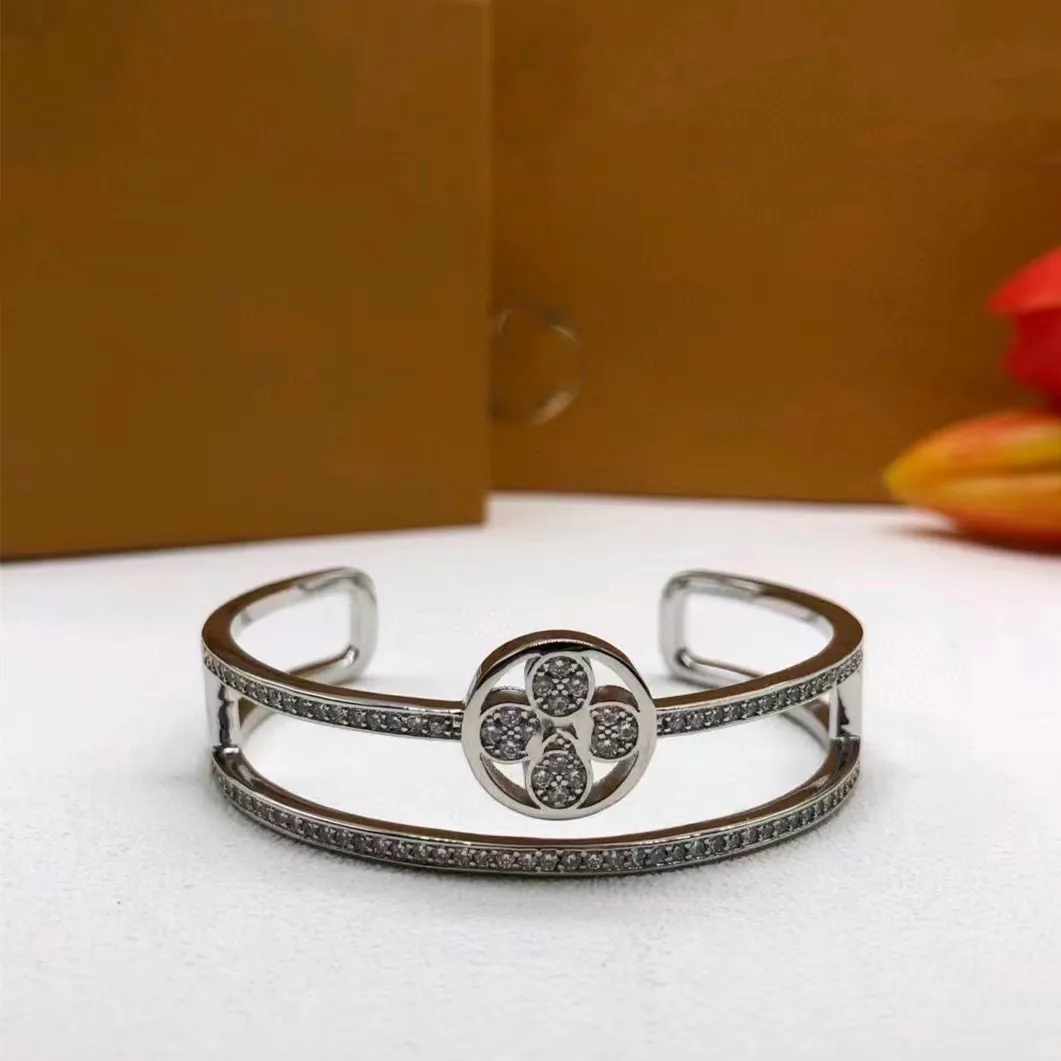 bangle earrings 18K Rose Gold White Gold Clover Classic Design Bracelet