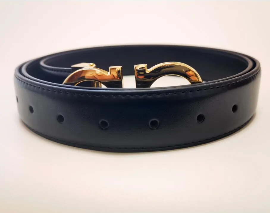 2022 M Diseñador de lujo Cinturón G Hebilla Moda Cuero genuino Mujeres Cinturones para hombres Letra Doble Gran oro clásico