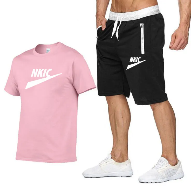 Hommes Survêtements Ensembles de course Gym Fitness Combinaison de sport à manches courtes Jogging Sportswear Maillot de football à séchage rapide Survêtement Vêtements d'entraînement Marque LOGO Imprimer