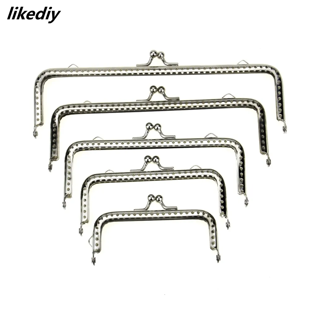 Bag Bagage Making Materials 20 PCSLOT 5 Storlekar Square Glossy Silver Basic Metal Purse Frame Kiss Clasp Lock DIY Accessories 8.510.512.515.518cm 230201