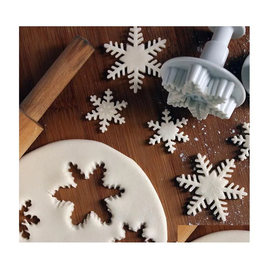 Other Bakeware 3Pcs/Set Snowflake Cookie Cutters Fondant Biscuit Mold Cake Decorating Tool Plunger Cutter Home Decor Pastry Baking D Dhdca