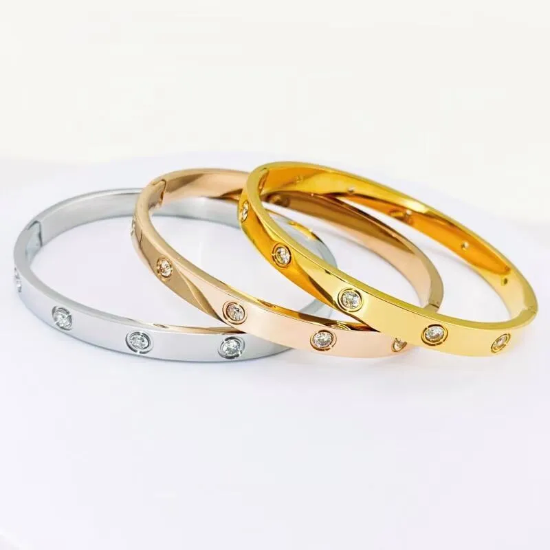 Braccialetti di designer CA Bracciale di marca di lusso Bangle in acciaio inossidabile in acciaio classico braccialetti di diamanti gioielli per uomini Accessori per matrimoni da donna Oro/Silver/Rosa
