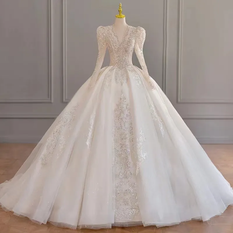 Aplikacje suknia balowa sukienki ślubne Kochanie koronki do tyłu księżniczka Illusion Applique z koraliki suknie ślubne długie rękawy kryształowy szata de Mariage 403