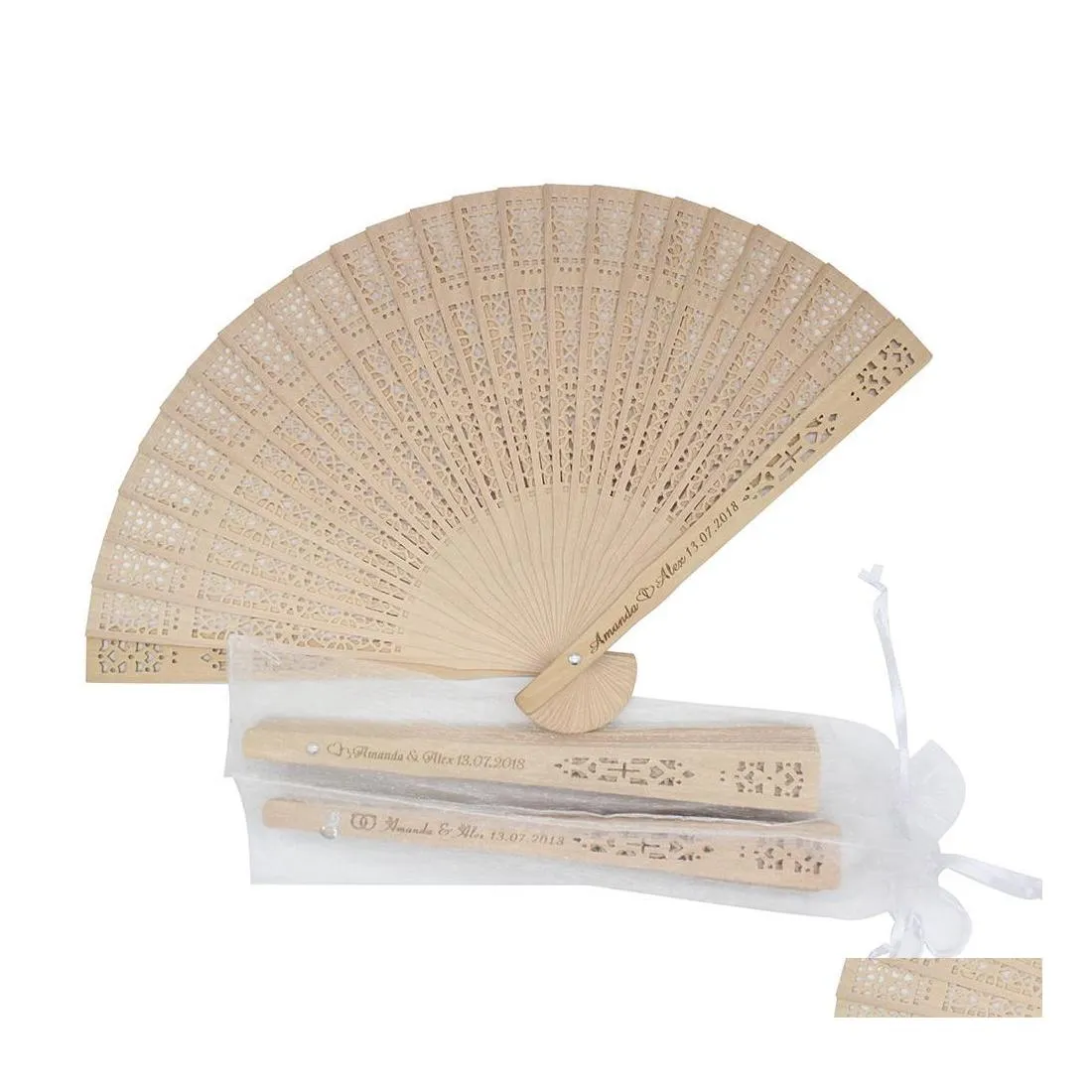 Party Favor 50Pcs Personalized Engraved Wood Folding Hand Fan Wooden Fold Fans Customized Wedding Gift Decor Favors Organza Bag Drop Dhdks