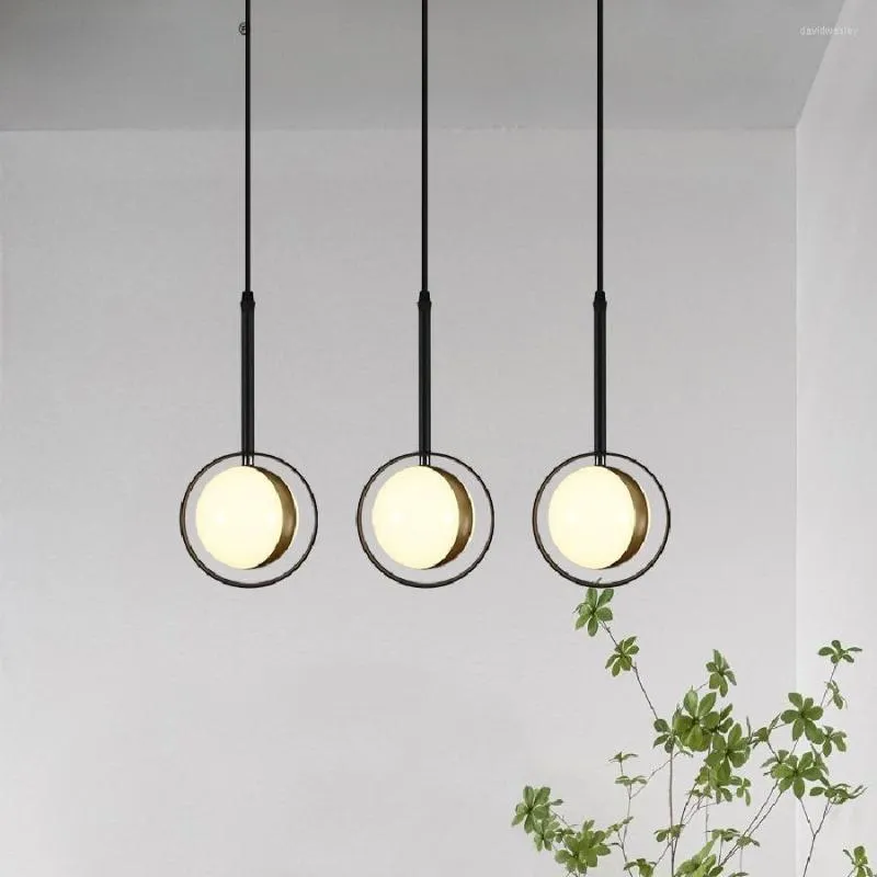 Lâmpadas pendentes de estilo nórdico simples luz de ouro simples pequenas luzes domésticas sala de jantar quarto cabine lustre lustre de cozinha