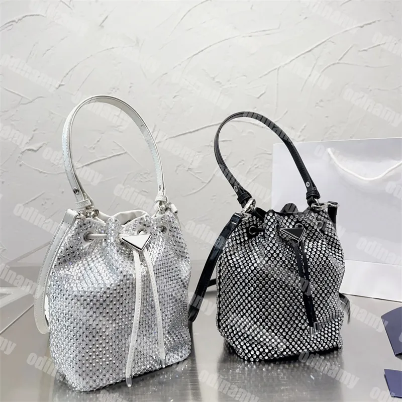 Sac à main de stylistes plein de diamants, sac seau de mode, petits sacs à bandoulière, portefeuille de luxe, sac à bandoulière en cuir