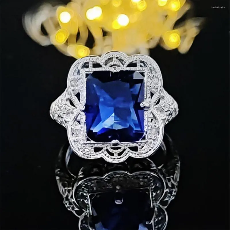 Bröllopsringar 2023 Luxury Blue Princess Silver Color Engagement Ring For Women Lady Anniversary Gift Jewelk Bulk Sell Monso R5076