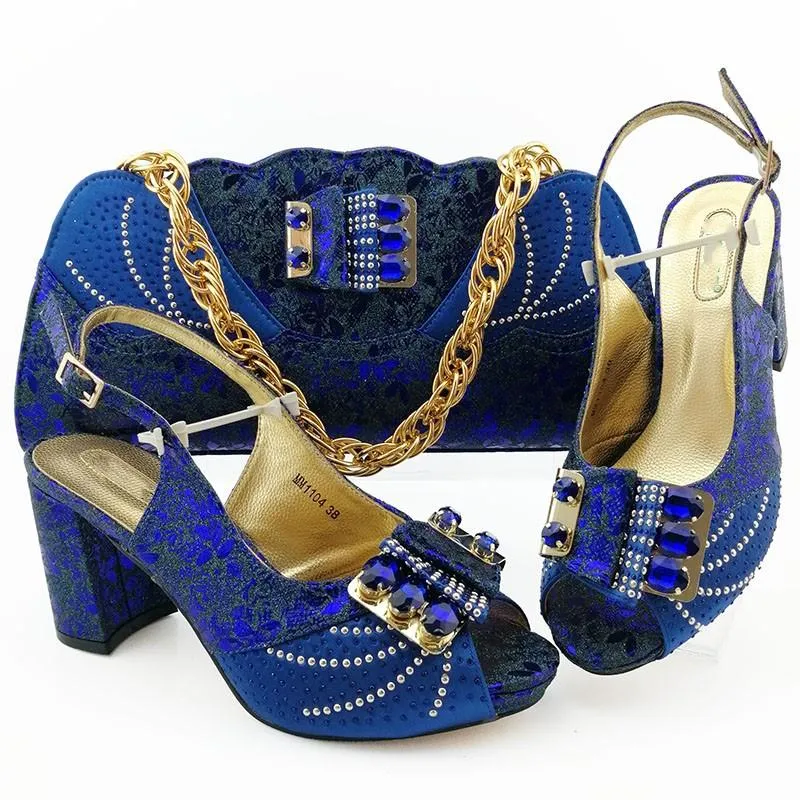 Dress Shoes Most Fashion Royal Blue Evening Party African Pump matching met handtas ingesteld voor Lady MM1104 Heelhoogte 8,5 cm