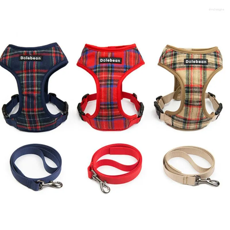 Hundhalsar PET -leveranser Lösning Set Harness Vest Polyester Brace Chest Strap Buckle Design kan justera byststorleken