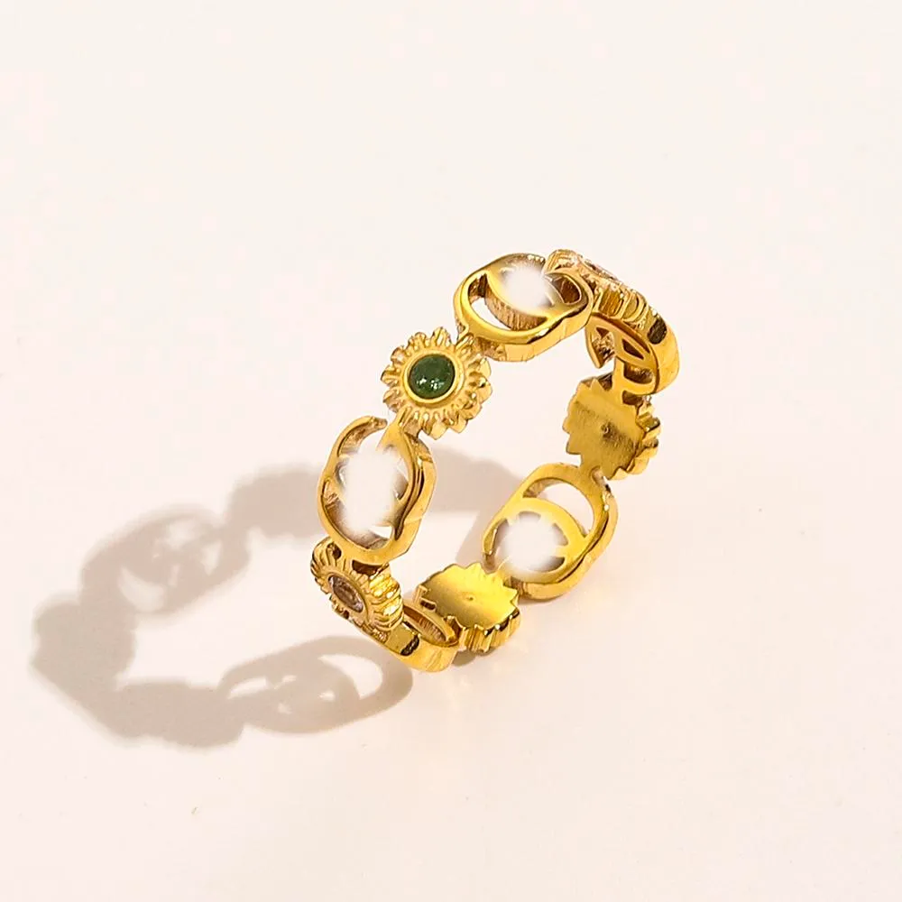 Anel Designer da marca Letters tocam ouro 100% Aço inoxidável Banda de letra Rings Crystal Rhinestone Menina Homens Homem Jewelry Party Gifts Tamanho: 6,7,8,9